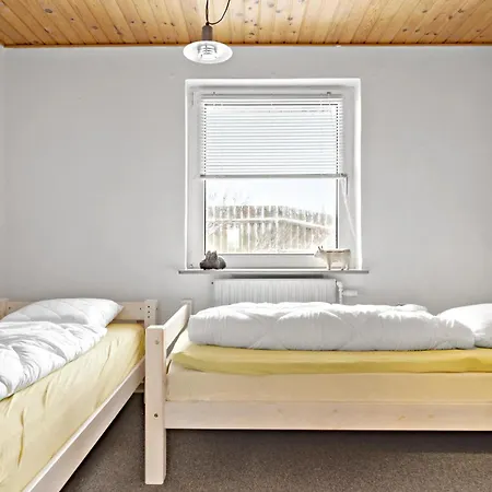 3 Bedroom Pet Friendly In Holiday home Ulfborg