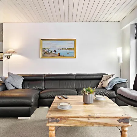 Holiday home 3 Bedroom Pet Friendly In