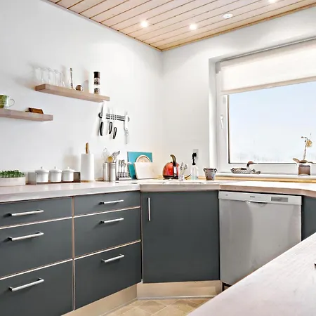 3 Bedroom Pet Friendly In