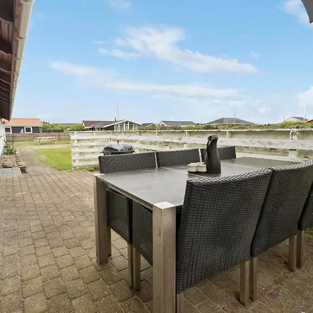 Holiday home 3 Bedroom Pet Friendly In