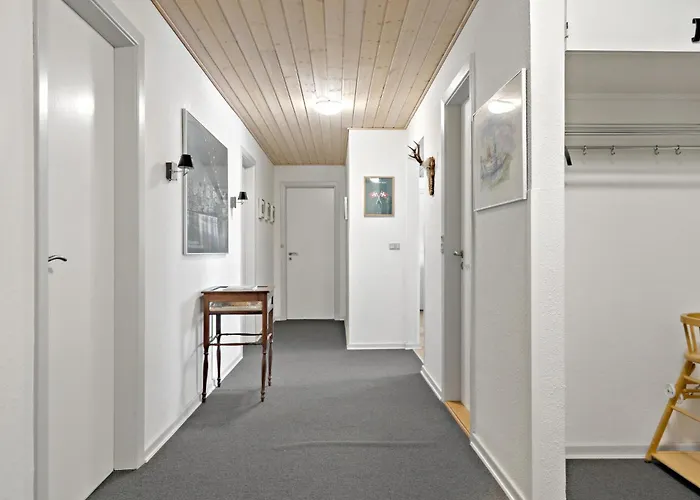 3 Bedroom Pet Friendly In *